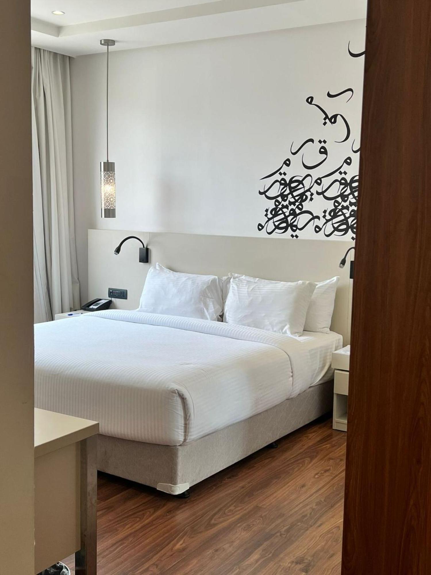 Landmark Hotel & Suites Jeddah Exterior photo